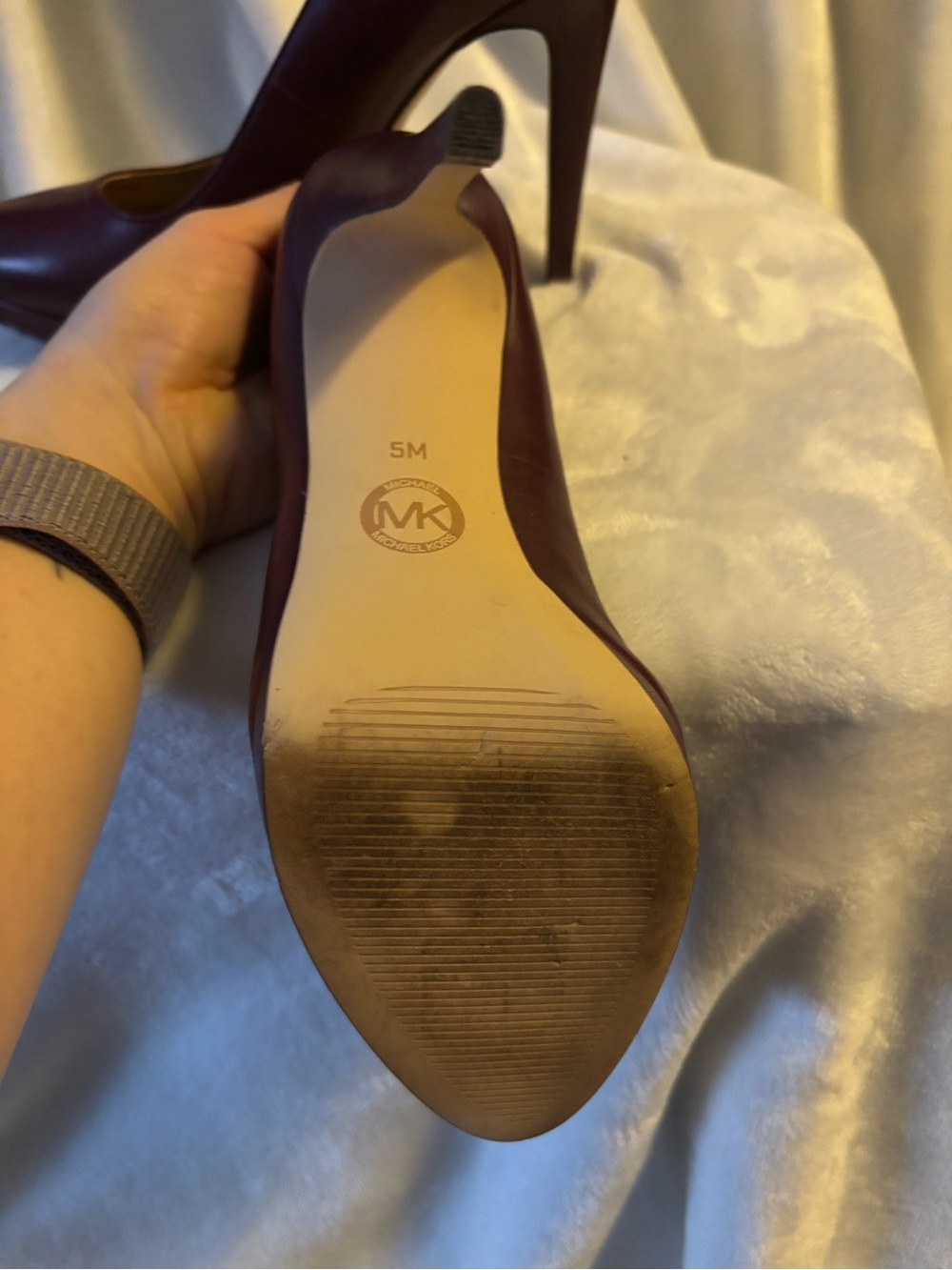 MK Women's Burgundy High Heel Pumps - Classic Platform Stiletto - Picture 5 of 5